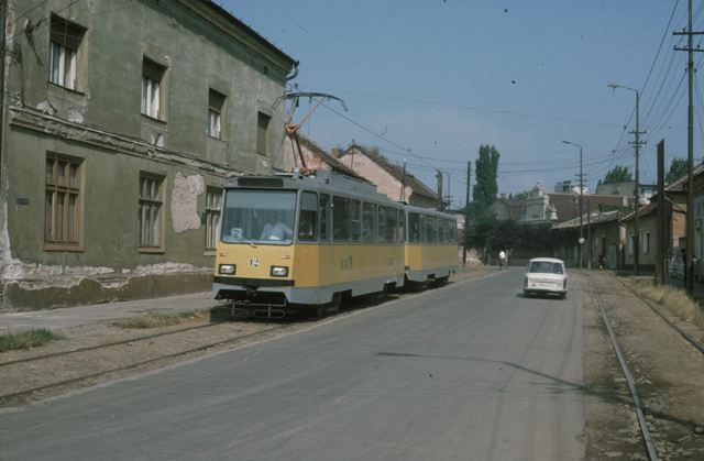 12 si 112 pe Calea Clujului (1991).jpg