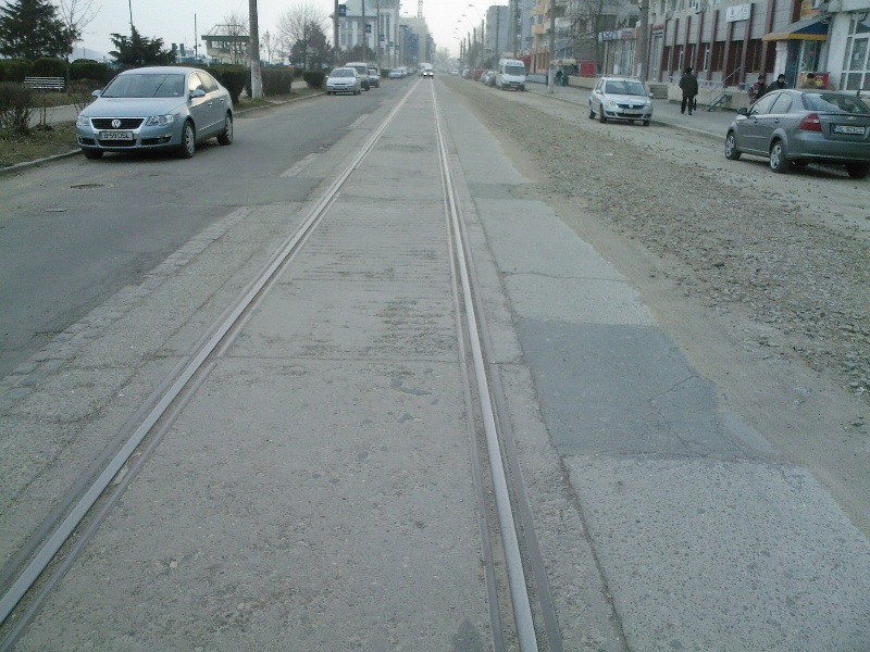 3574 - Linie de tramvai ramasa (27.02.2009).jpg
