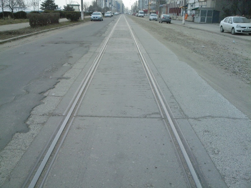3575 - Linie de tramvai ramasa (27.02.2009).jpg