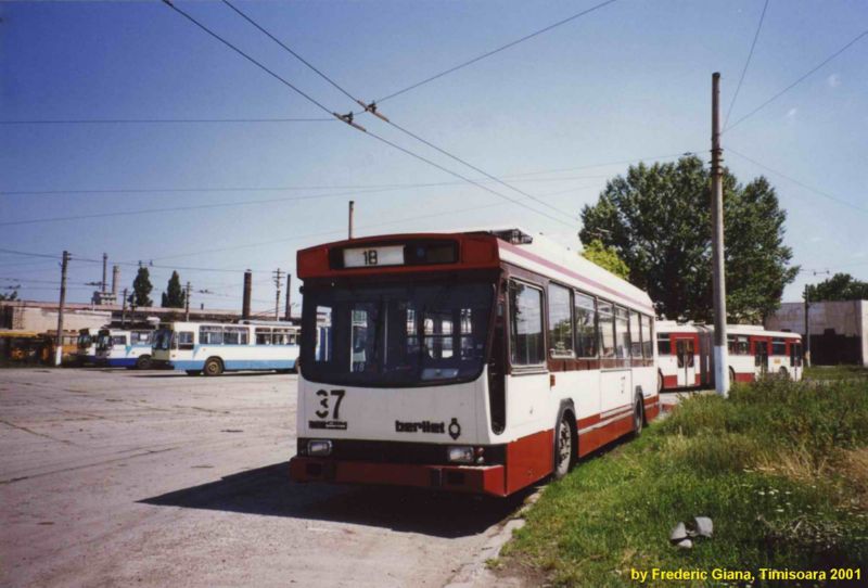 37-Trolleybus Berliet ER100 ex-Lyon &#224; Timisoara 2001 _016.jpg