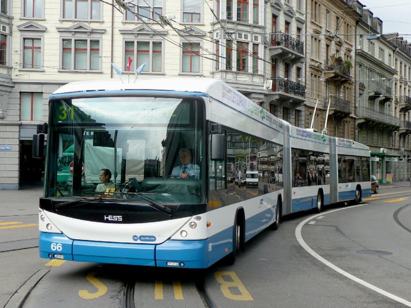 hess-trolleybus-bgt-n2c-16700.jpg
