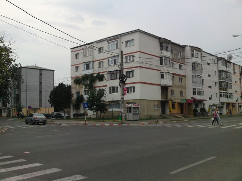Intersectie Bucovina cu G. Enescu1.jpg
