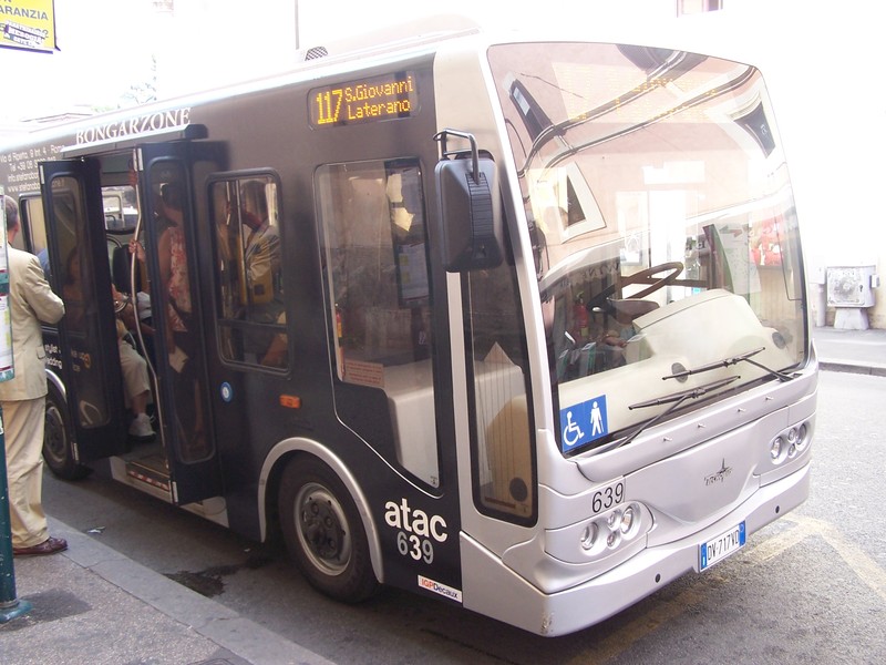 Minibuz italian (Roma) (3).JPG