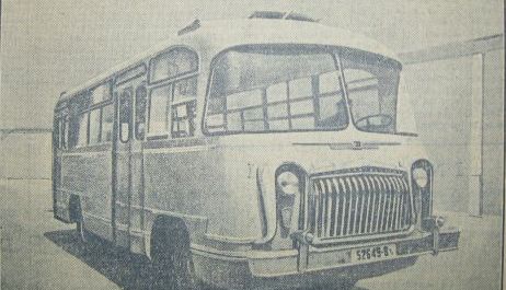 Primul autobus romanesc a fost construit la uzinele Mao-Tze-Dun. Autobuzul avea 80 de locuri si 90 de cai putere Foto Scnteia.jpg