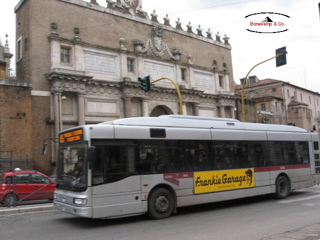 Roma - Autobuz la Piazzale Flaminio 02.jpg