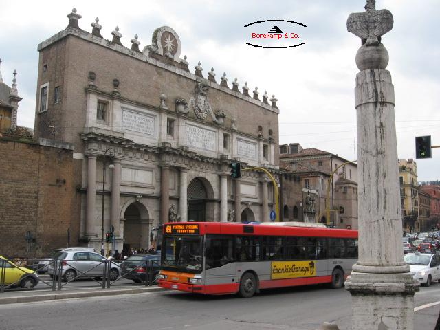 Roma - Autobuz la Piazzale Flaminio.jpg