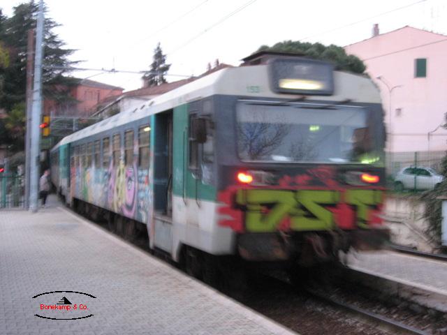 Roma Tren Metropolitan 06.jpg