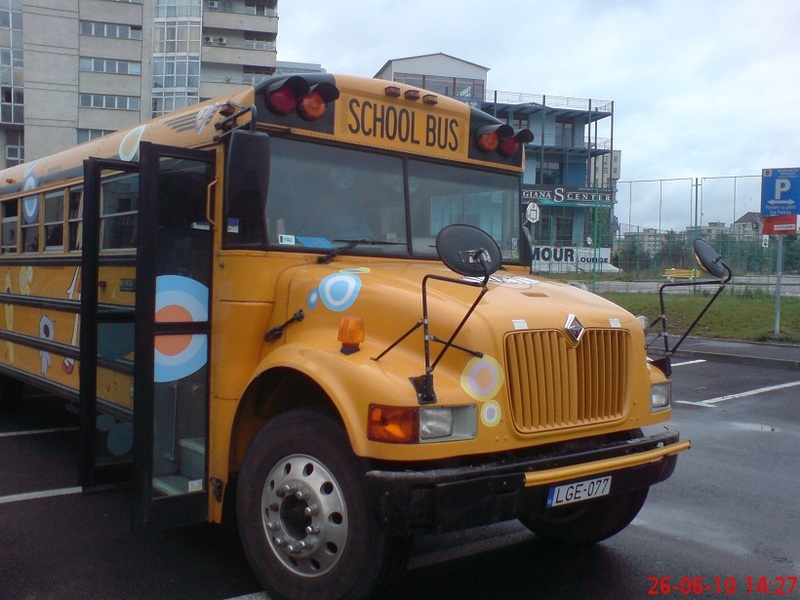 school bus2.jpg