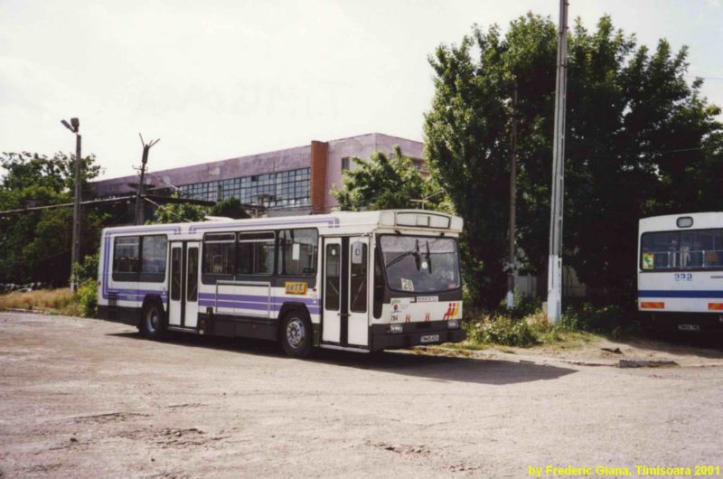 TM05AEK-Autobus Renault PR100 Timisoara 2001 _036.jpg