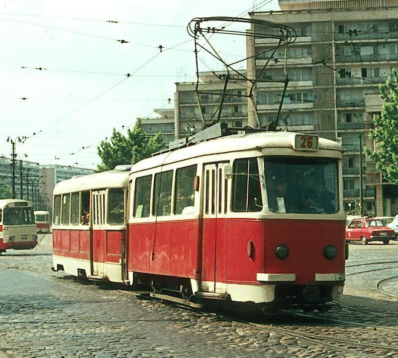 Tramvaiul 26 anii 70 Mihai Bravul col cu Iancului (foto Hans Oerlemans).JPG