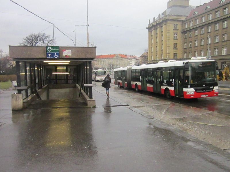 Transport in comun Praga, 6-9 decembrie 198.jpg
